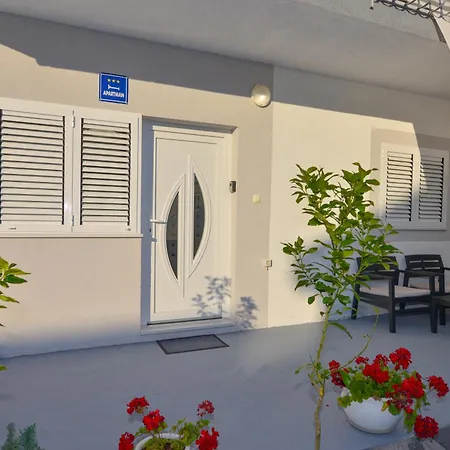 Memory Box - Apartment Sibenik