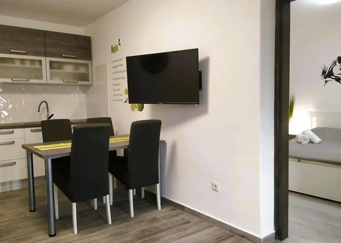 Apartment Memory Box - *